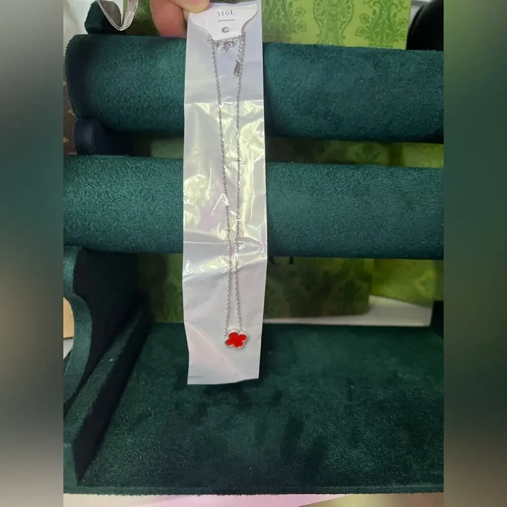 Red Clover Pendant Necklace - Picture 3 of 3